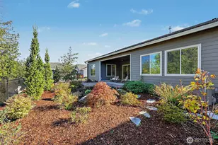 15402 174th Ave Ct E, Bonney Lake, WA 98391 - Photo 33