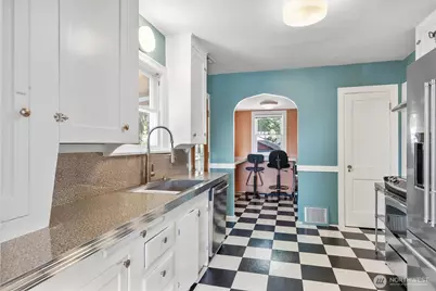 712 NW 65th Street, Seattle, WA 98117 - Photo 15