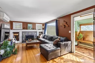 712 NW 65th St, Seattle, WA 98117 - Photo 7
