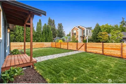 5817 56th Avenue NE, Seattle, WA 98105 - Photo 31