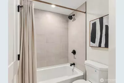 5817 56th Avenue NE, Seattle, WA 98105 - Photo 23