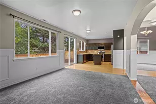 8806 177th St E, Puyallup, WA 98375 - Photo 9