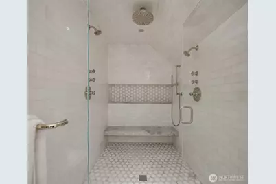 2042 77th Avenue NE, Medina, WA 98039 - Photo 19