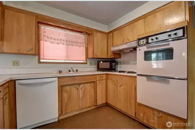 7112 5th Avenue SE, Lacey, WA 98503 - Photo 5