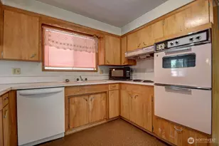 7112 5th Ave SE, Lacey, WA 98503 - Photo 5