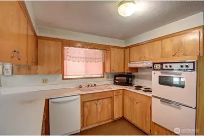 7112 5th Avenue SE, Lacey, WA 98503 - Photo 7