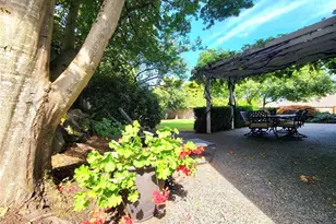 23926 25th Dr SE, Bothell, WA 98021 - Photo 31