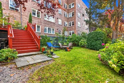1631 16th Avenue #110, Seattle, WA 98122 - Photo 27
