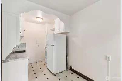1631 16th Avenue #110, Seattle, WA 98122 - Photo 17