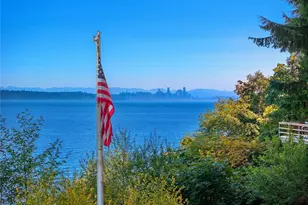 9588 Green Spot Pl NE, Bainbridge Island, WA 98110 - Photo 9