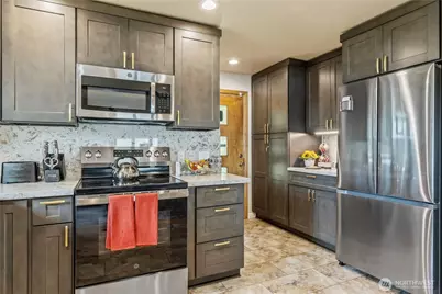 2040 Browns Point Boulevard, Tacoma, WA 98422 - Photo 13