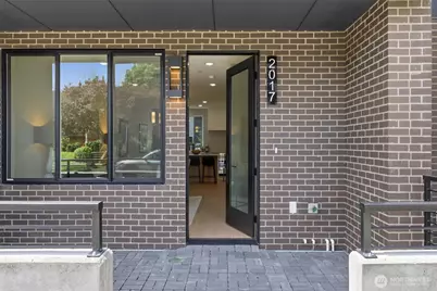 2017 Minor Avenue E, Seattle, WA 98102 - Photo 5