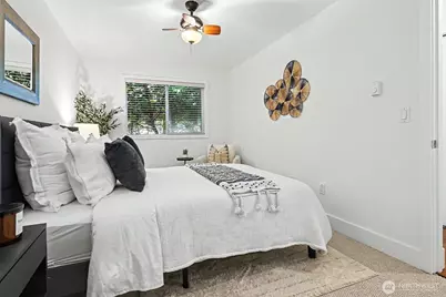 11052 NE 33rd Place #A4, Bellevue, WA 98004 - Photo 15