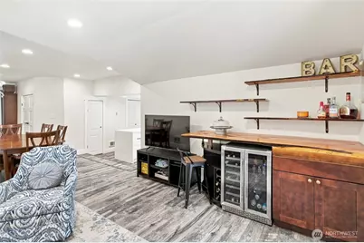 4010 82nd Avenue W, University Place, WA 98466 - Photo 13