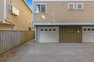 8554A Mary Ave NW, Seattle, WA 98117 - Photo 33