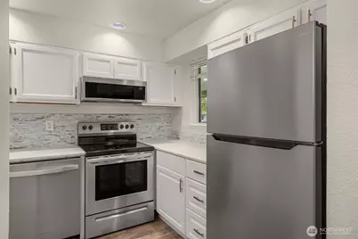 13223 SE 256th Street #G2, Kent, WA 98042 - Photo 9
