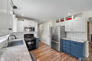 13002 226th St E, Graham, WA 98338 - Photo 11