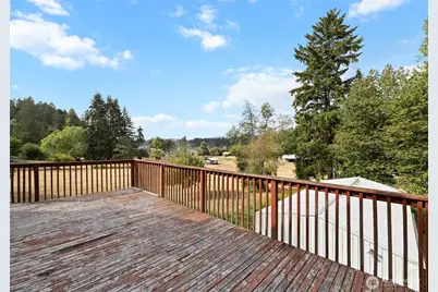 4125 Tracyton Beach Road NW, Bremerton, WA 98310 - Photo 25