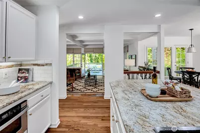 8140 Evergreen Lane, Mercer Island, WA 98040 - Photo 17