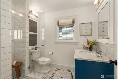 1107 4th Avenue N, Seattle, WA 98109 - Photo 31