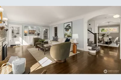 1107 4th Avenue N, Seattle, WA 98109 - Photo 11