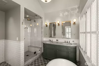 1107 4th Avenue N, Seattle, WA 98109 - Photo 27