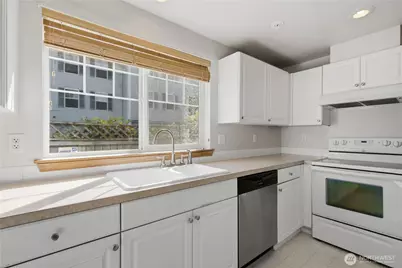 1160 Monroe Avenue NE #A2, Renton, WA 98056 - Photo 19
