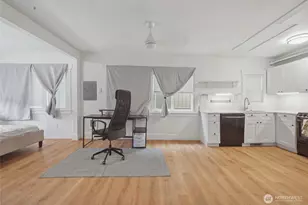 4259 Greenwood Ave N, Seattle, WA 98103 - Photo 17