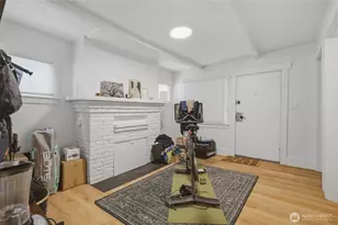 4259 Greenwood Ave N, Seattle, WA 98103 - Photo 7