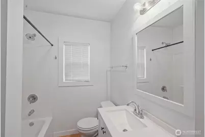 4259 Greenwood Avenue N, Seattle, WA 98103 - Photo 19