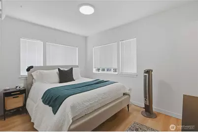 4259 Greenwood Avenue N, Seattle, WA 98103 - Photo 13