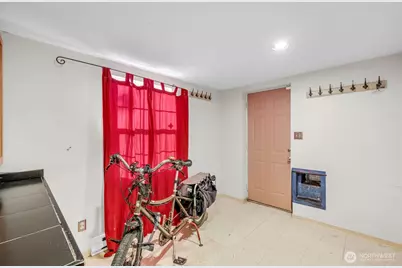 8814 14th Avenue SW, Seattle, WA 98106 - Photo 17