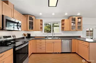 2903 Forest View Ct S, Puyallup, WA 98374 - Photo 9
