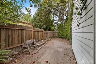 10231 41st Ave SW, Seattle, WA 98146 - Photo 33