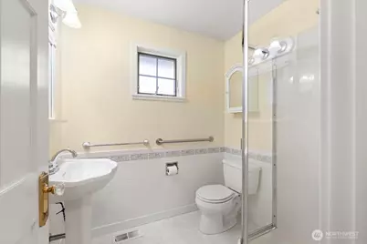 10231 41st Avenue SW, Seattle, WA 98146 - Photo 17