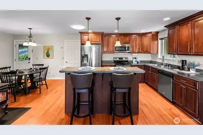 1908 NE Bentley Drive, Bremerton, WA 98311 - Photo 9