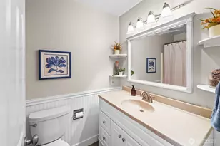 1908 NE Bentley Dr, Bremerton, WA 98311 - Photo 17