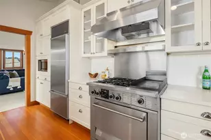 2422 NW 58th St, Seattle, WA 98107 - Photo 11