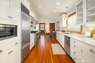 2422 NW 58th St, Seattle, WA 98107 - Photo 9