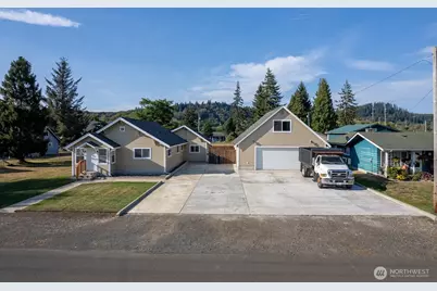 410 E Scott Street, Aberdeen, WA 98520 - Photo 1