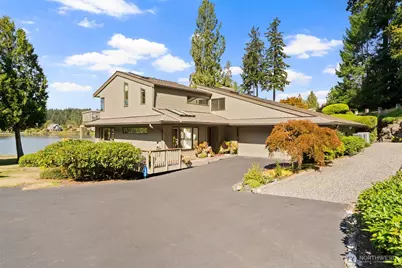 1804 Eagle Harbor Lane NE #4, Bainbridge Island, WA 98110 - Photo 3