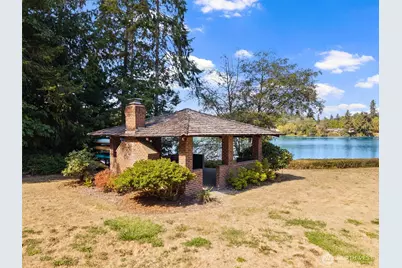 1804 Eagle Harbor Lane NE #4, Bainbridge Island, WA 98110 - Photo 35