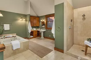 9000 Kono Rd NE, Bainbridge Island, WA 98110 - Photo 13