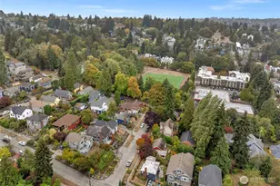 8 W Fulton St, Seattle, WA 98119 - Photo 29