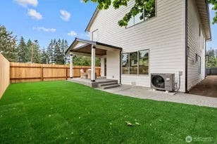 4805 238th St SW, Mountlake Terrace, WA 98043 - Photo 35