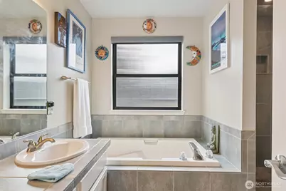 5117 Nathan Loop SE, Auburn, WA 98092 - Photo 17