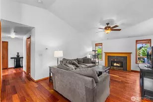 1217 29 Ave Ct SW, Puyallup, WA 98373 - Photo 7
