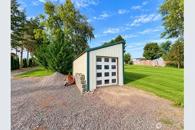 2207 W Parks Lane, Othello, WA 99344 - Photo 33