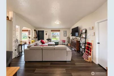 2207 W Parks Lane, Othello, WA 99344 - Photo 17