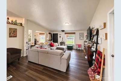2207 W Parks Lane, Othello, WA 99344 - Photo 15